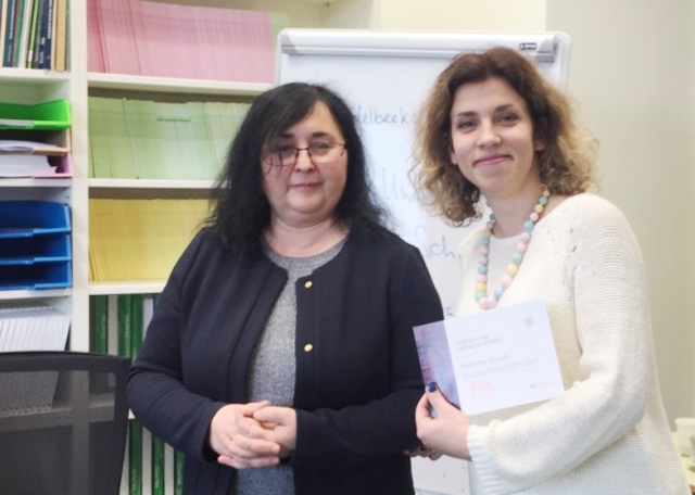 Вручення сертифікату про участь координатором проекту Mgr. Lenka Gulová, Ph.D.